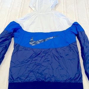 Boys Nike windbreaker